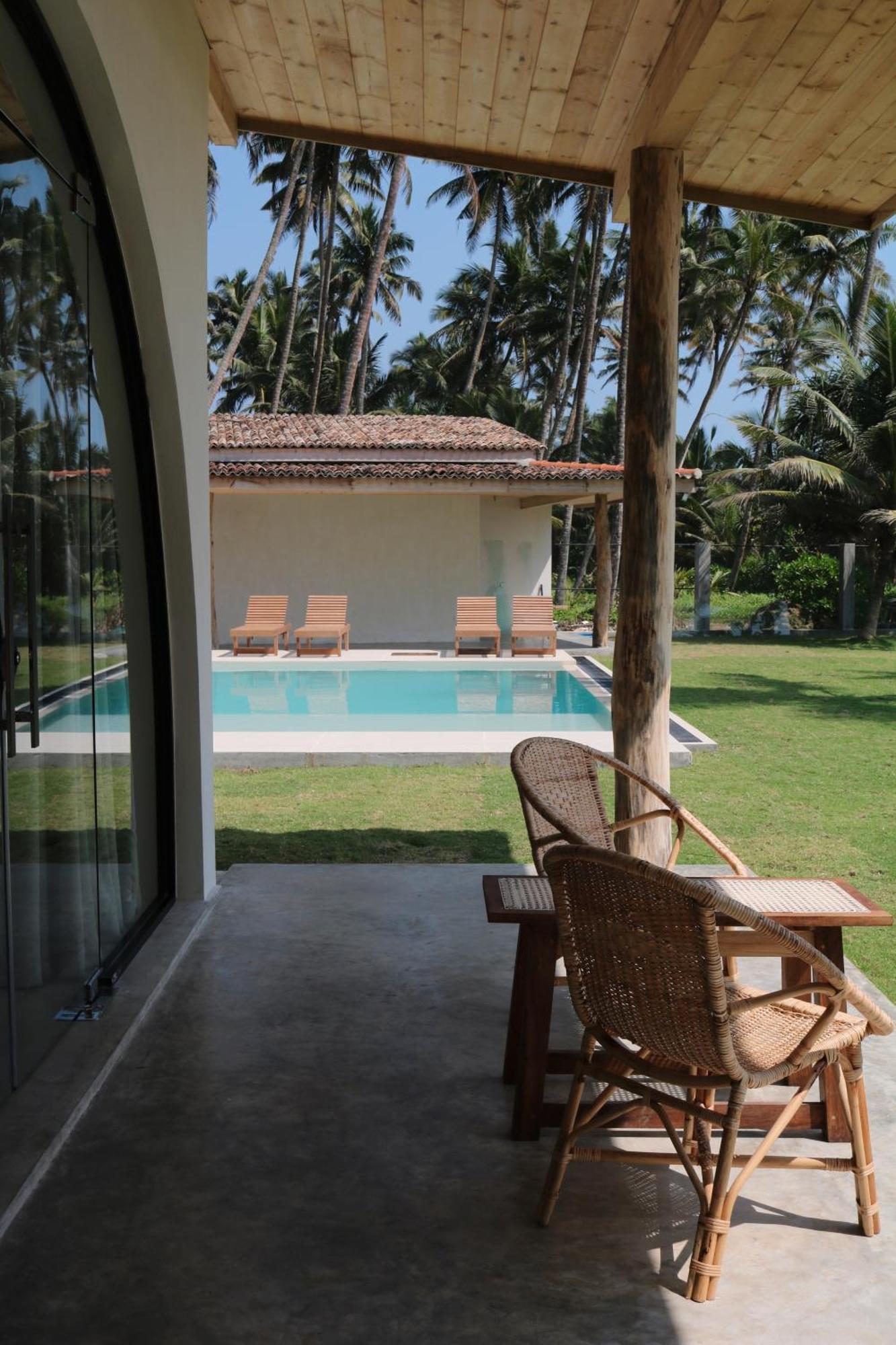 Swell Shacks Hotel Matara Ngoại thất bức ảnh