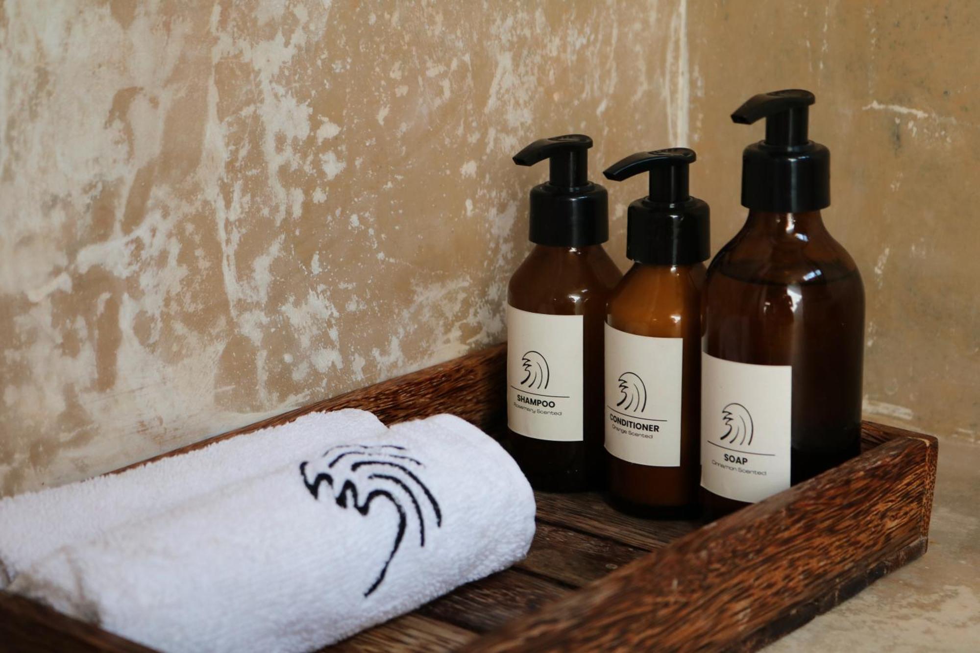 Swell Shacks Hotel Matara Ngoại thất bức ảnh