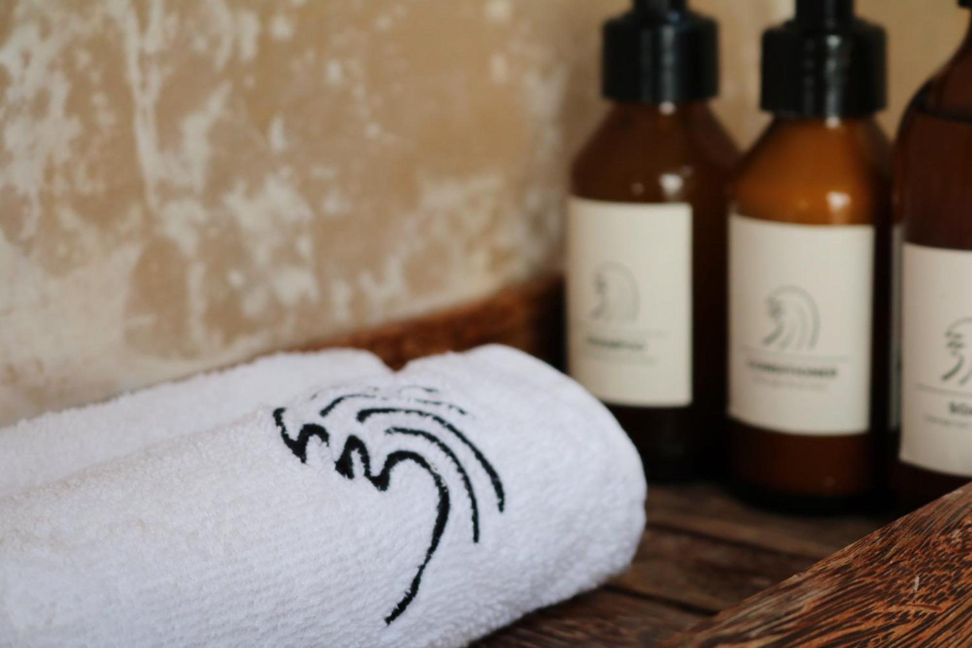 Swell Shacks Hotel Matara Ngoại thất bức ảnh